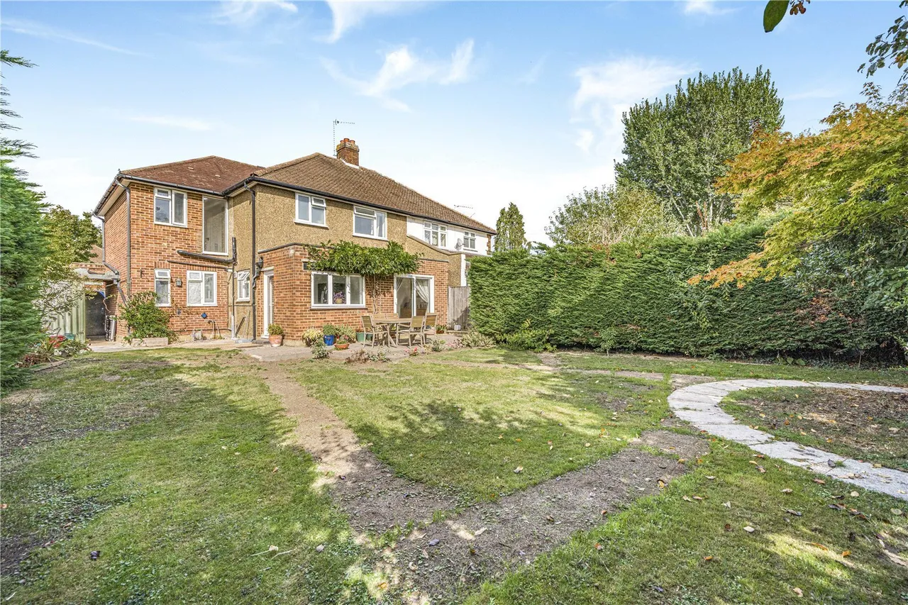 Queens Way, Hanworth Park, TW13, photo 13