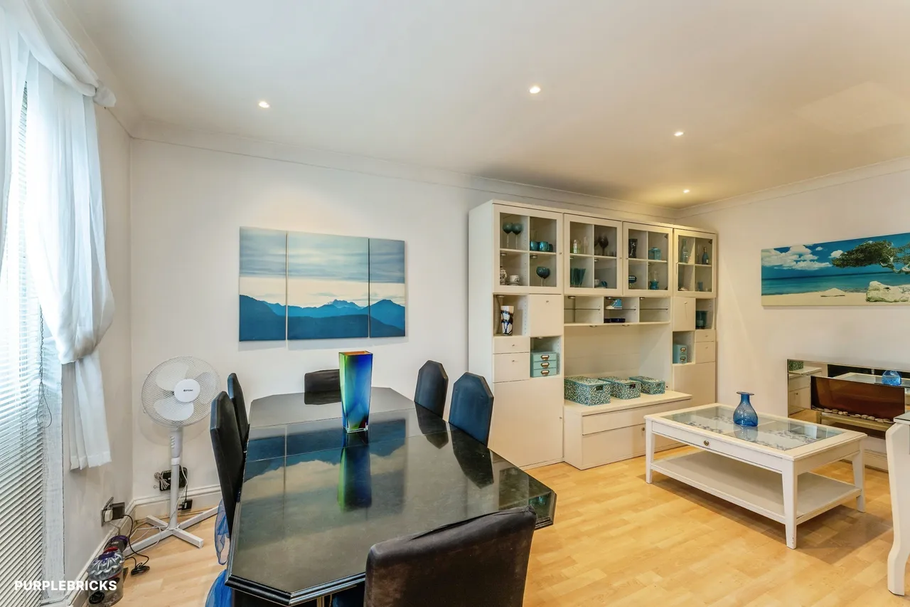 Sandwick Close, London, NW7, photo 6