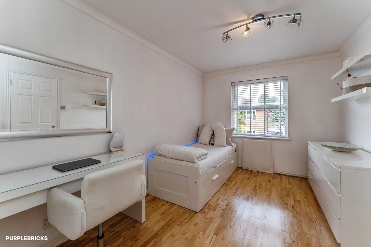 Sandwick Close, London, NW7, photo 17