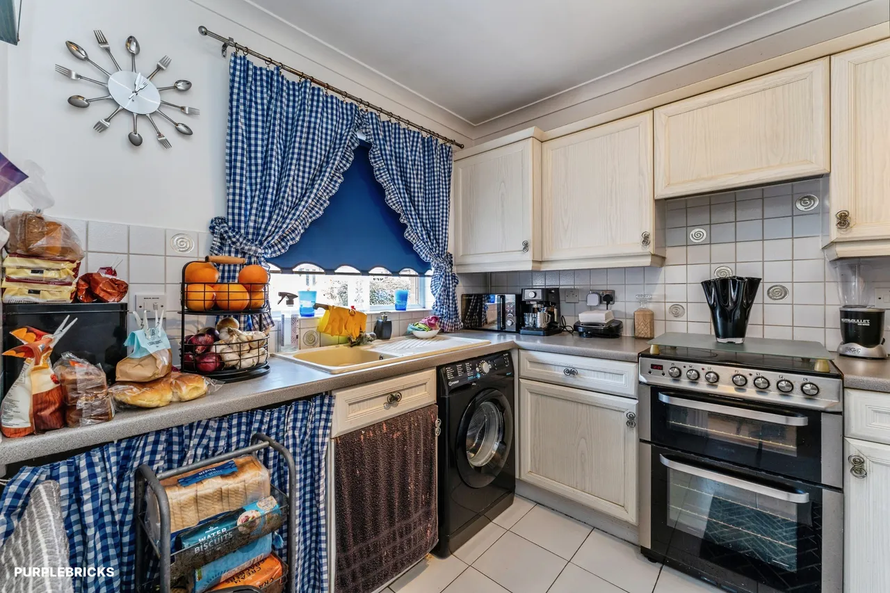 Sandwick Close, London, NW7, photo 2