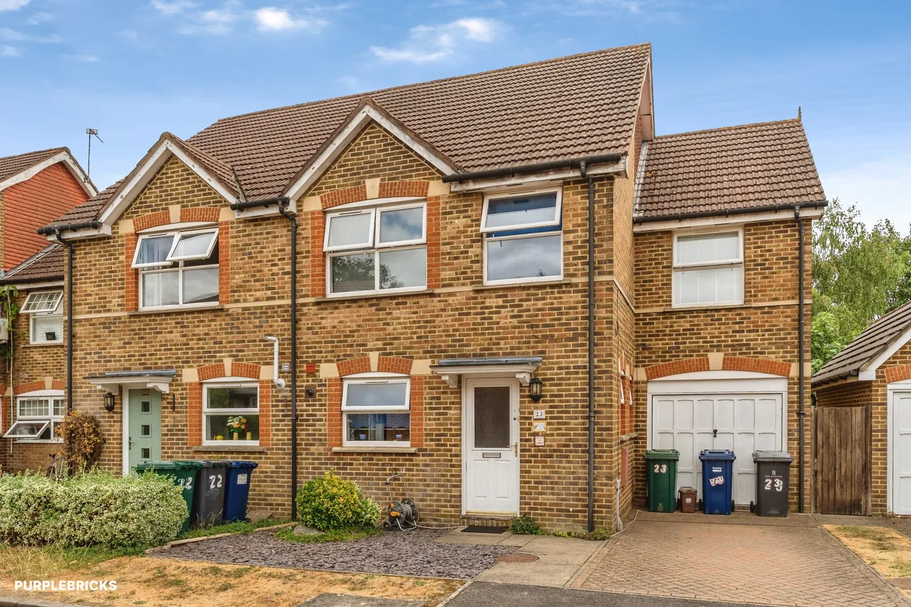 4 bed house for sale, Sandwick Close, London, NW7