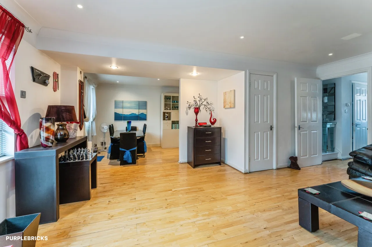 Sandwick Close, London, NW7, photo 11