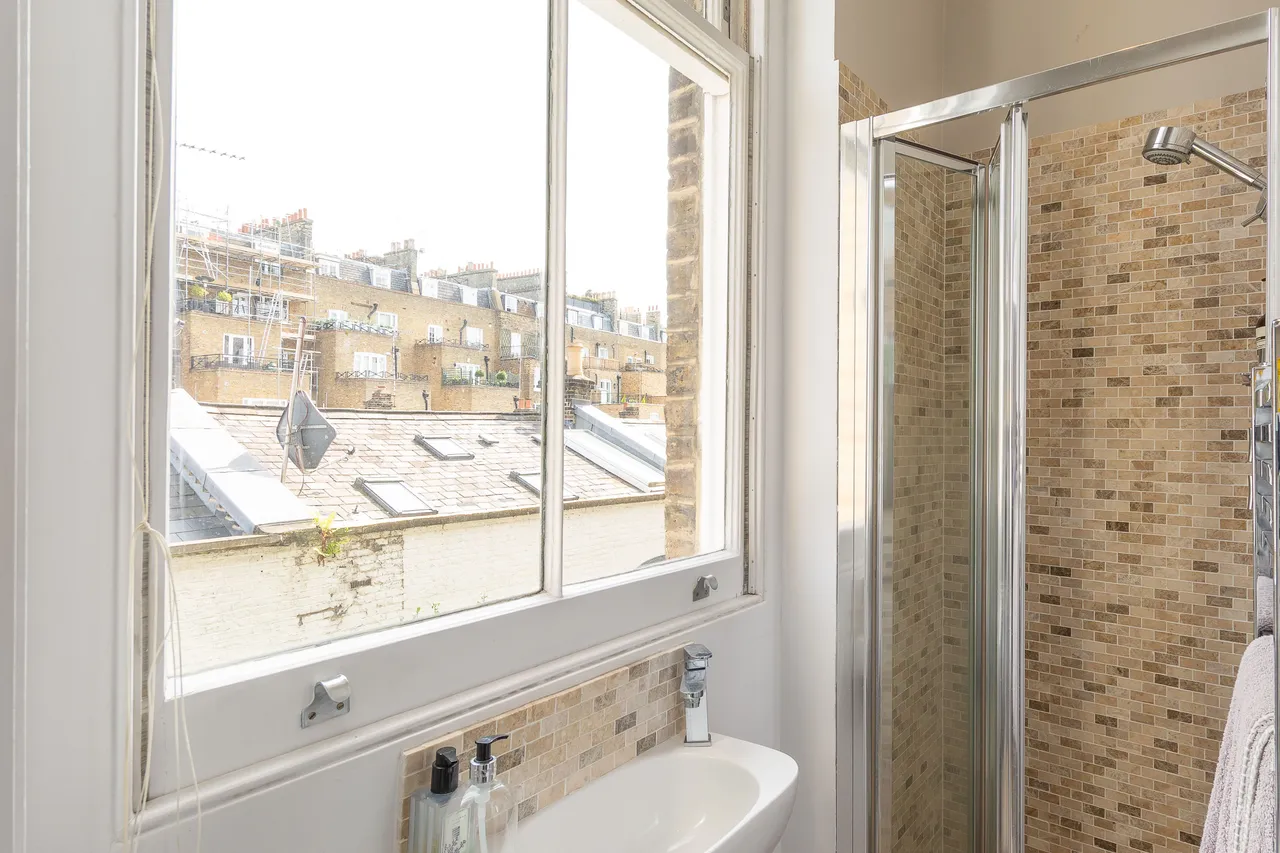 Flat 3, 14 Roland Gardens, London, photo 9