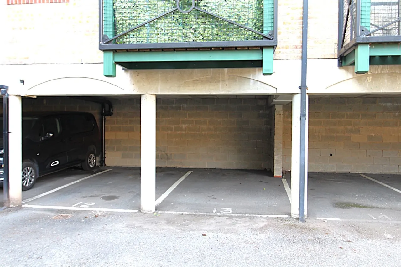 Manhattan Court, BN1, photo 4