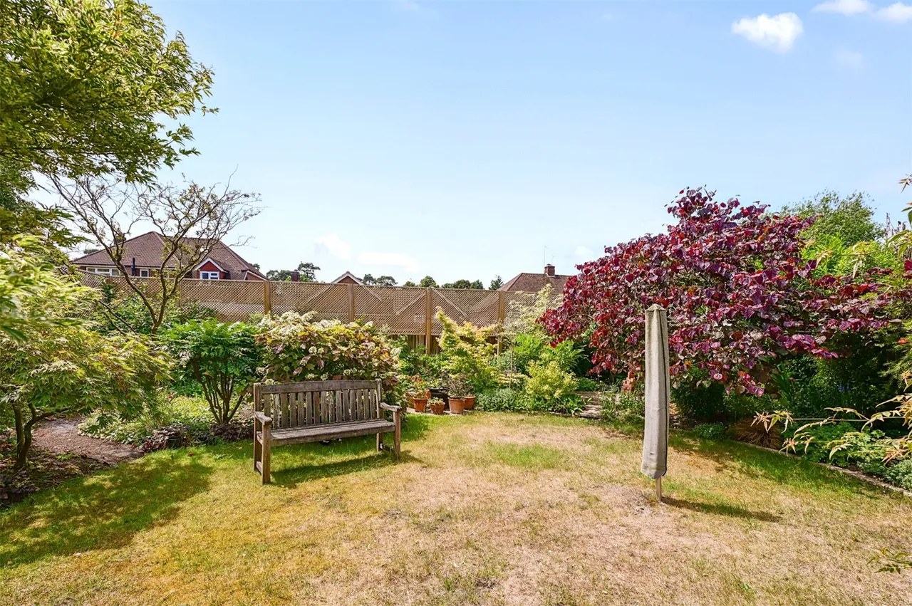 Curzon Drive, Church Crookham, Fleet, Hampshire, GU52 6JL, photo 10