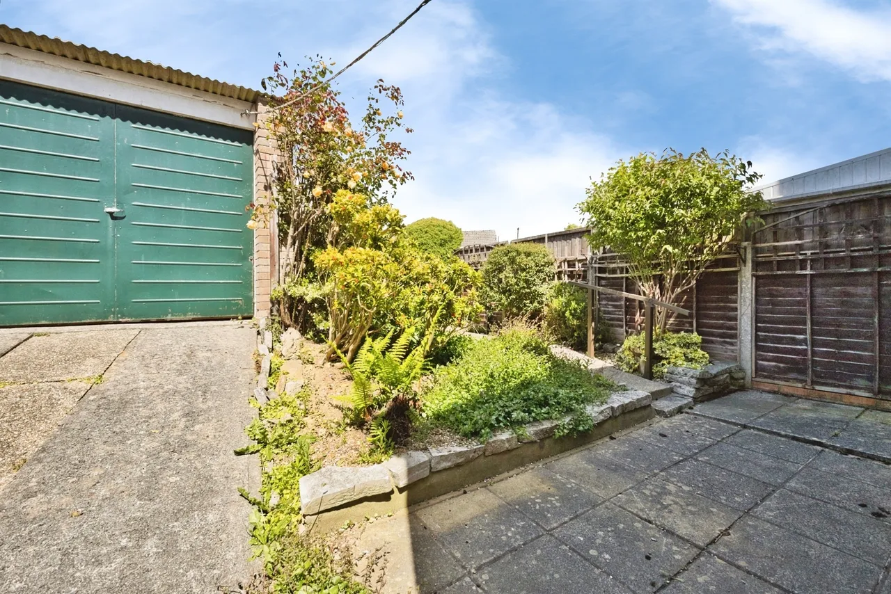 Bucklers Mead Road, Yeovil, BA21, photo 14