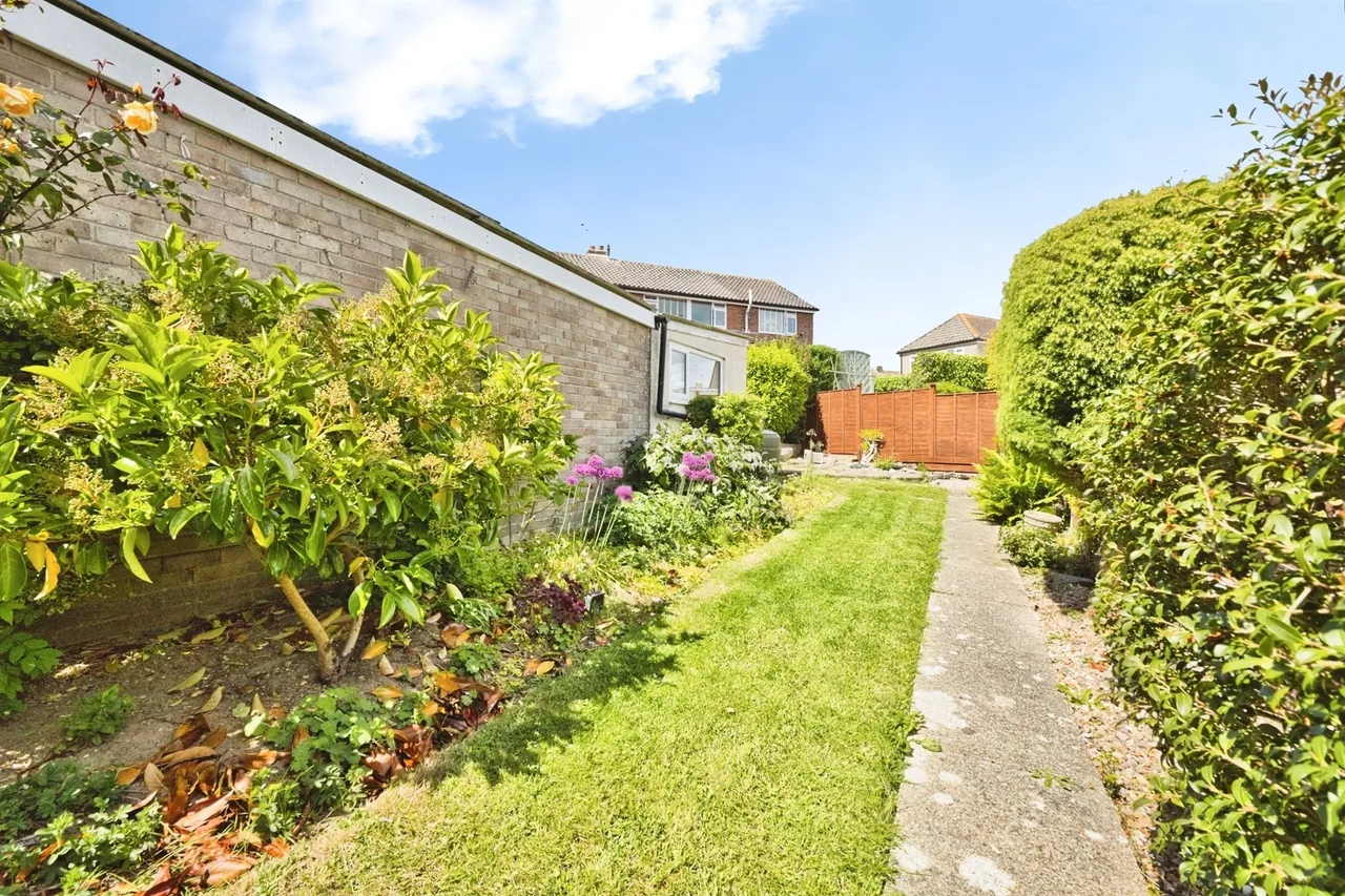 Bucklers Mead Road, Yeovil, BA21, photo 10