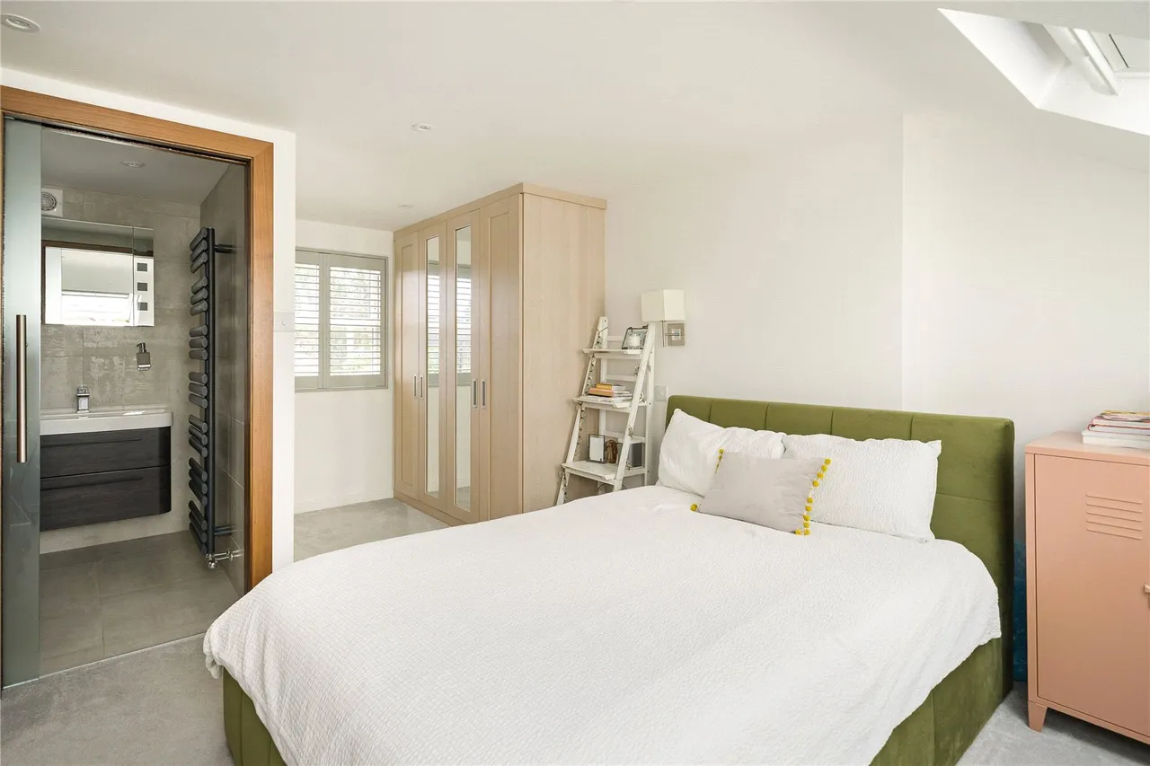 Alexandra Road, Kew, TW9, photo 8