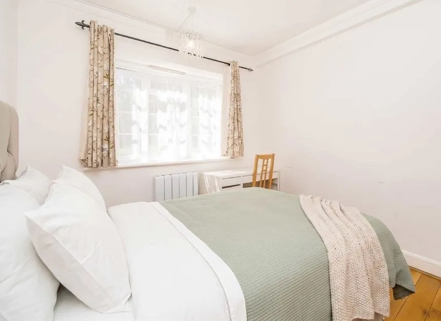 Cecil Close, Ealing, W5, photo 5