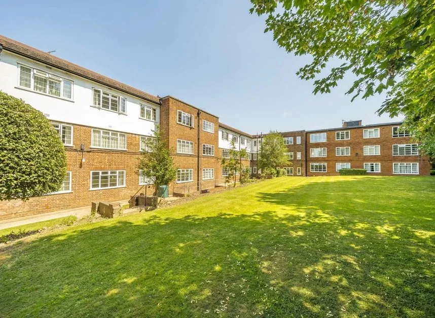 Cecil Close, Ealing, W5, photo 7