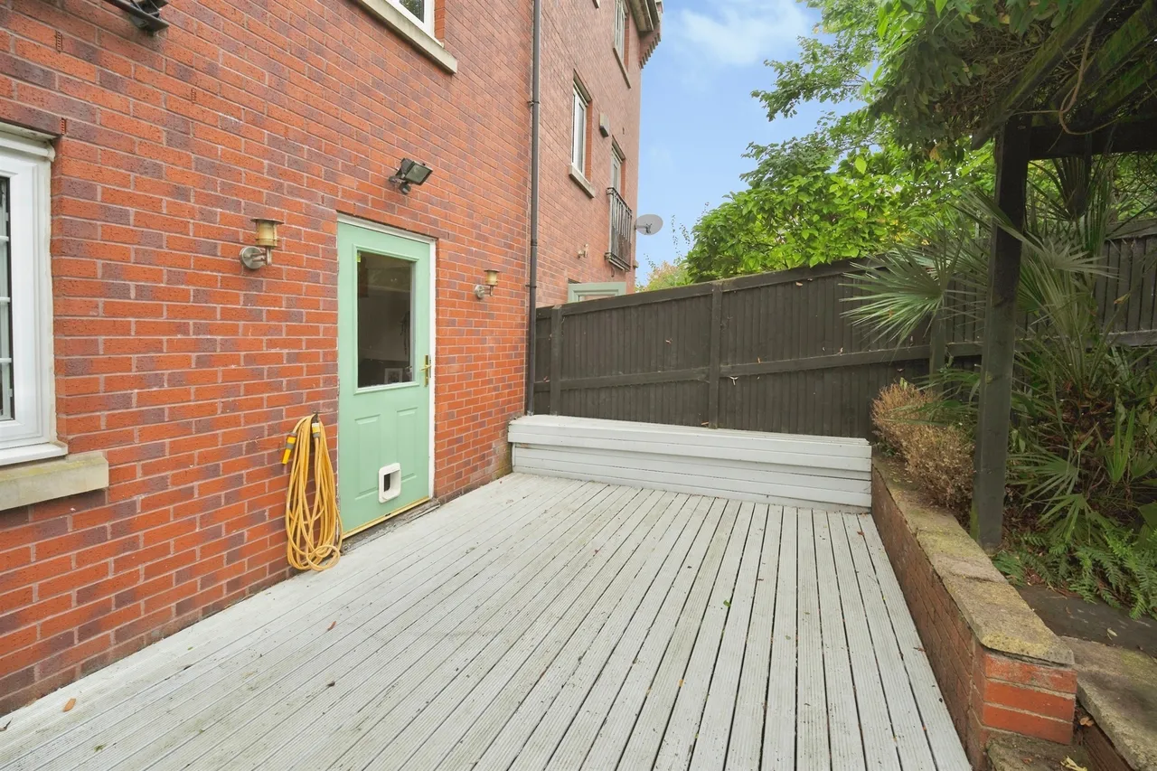 Castle Lodge Avenue, Rothwell, LS26, photo 20