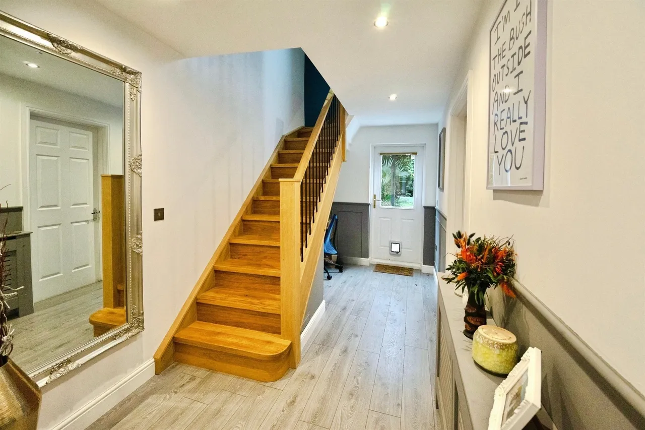 Castle Lodge Avenue, Rothwell, LS26, photo 10