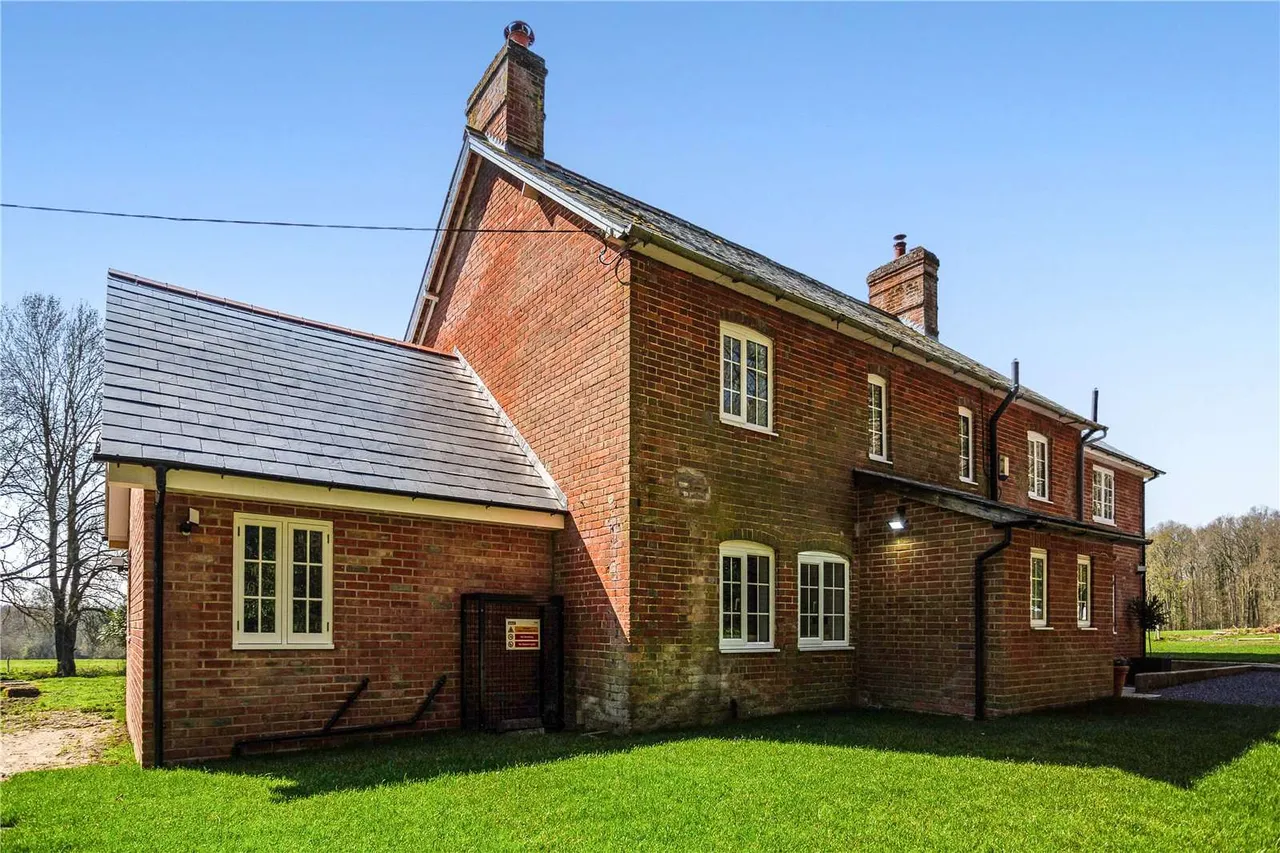 Coles Lane, Landford, SP5, photo 19