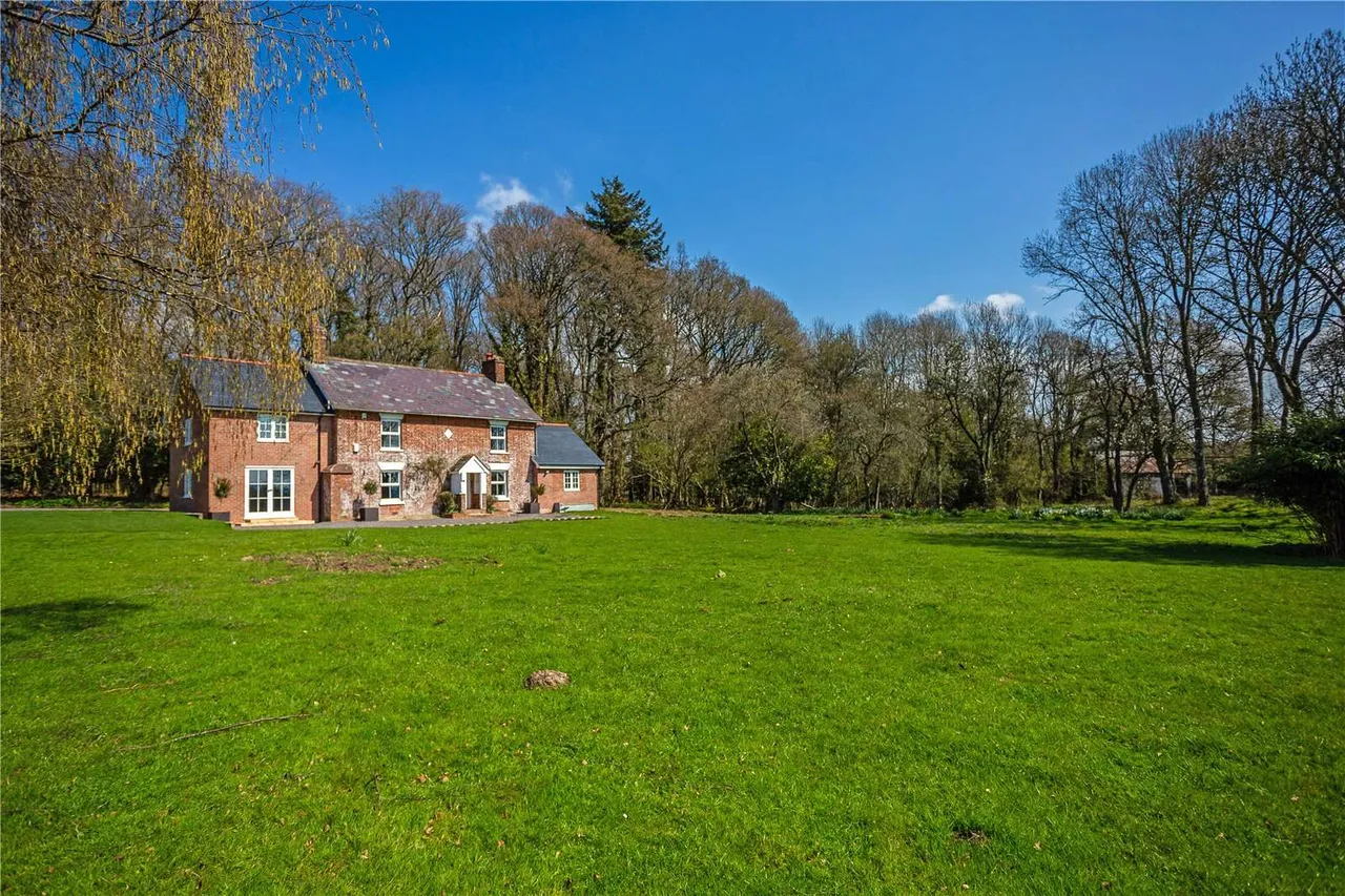 Coles Lane, Landford, SP5, photo 5