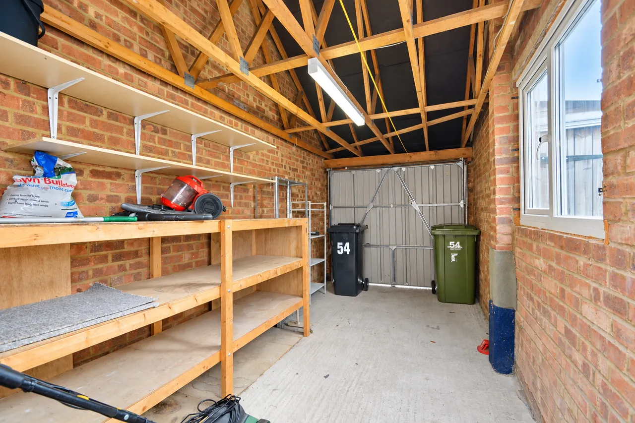 Vane Road, Thame, OX9, photo 12