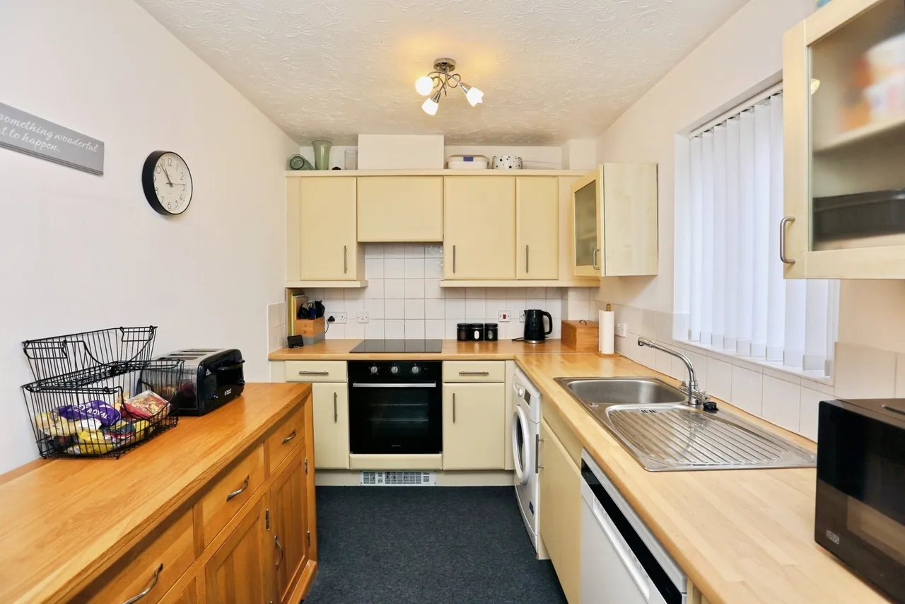 Hayling Close, Gosport, PO12, photo 4