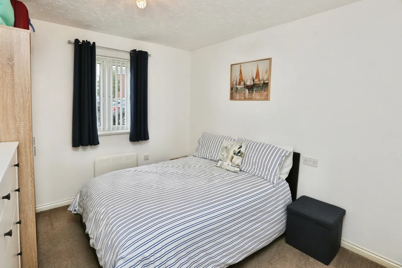 Hayling Close, Gosport, PO12, photo 10