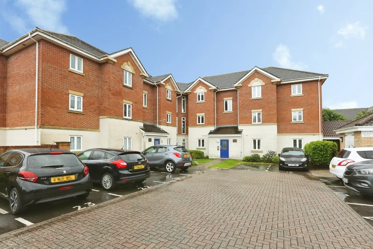 Hayling Close, Gosport, PO12, photo 14