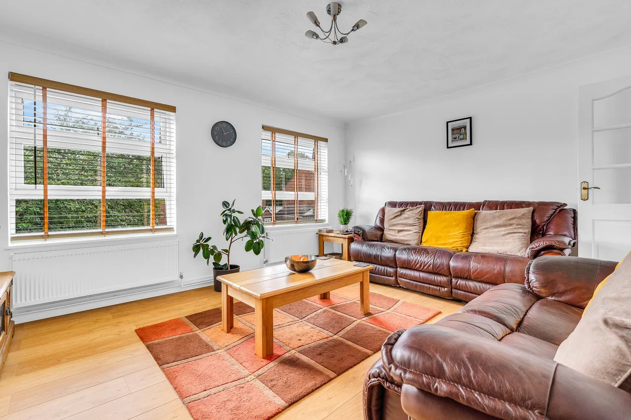 Parnel Road, Ware, SG12 7LG, photo 2
