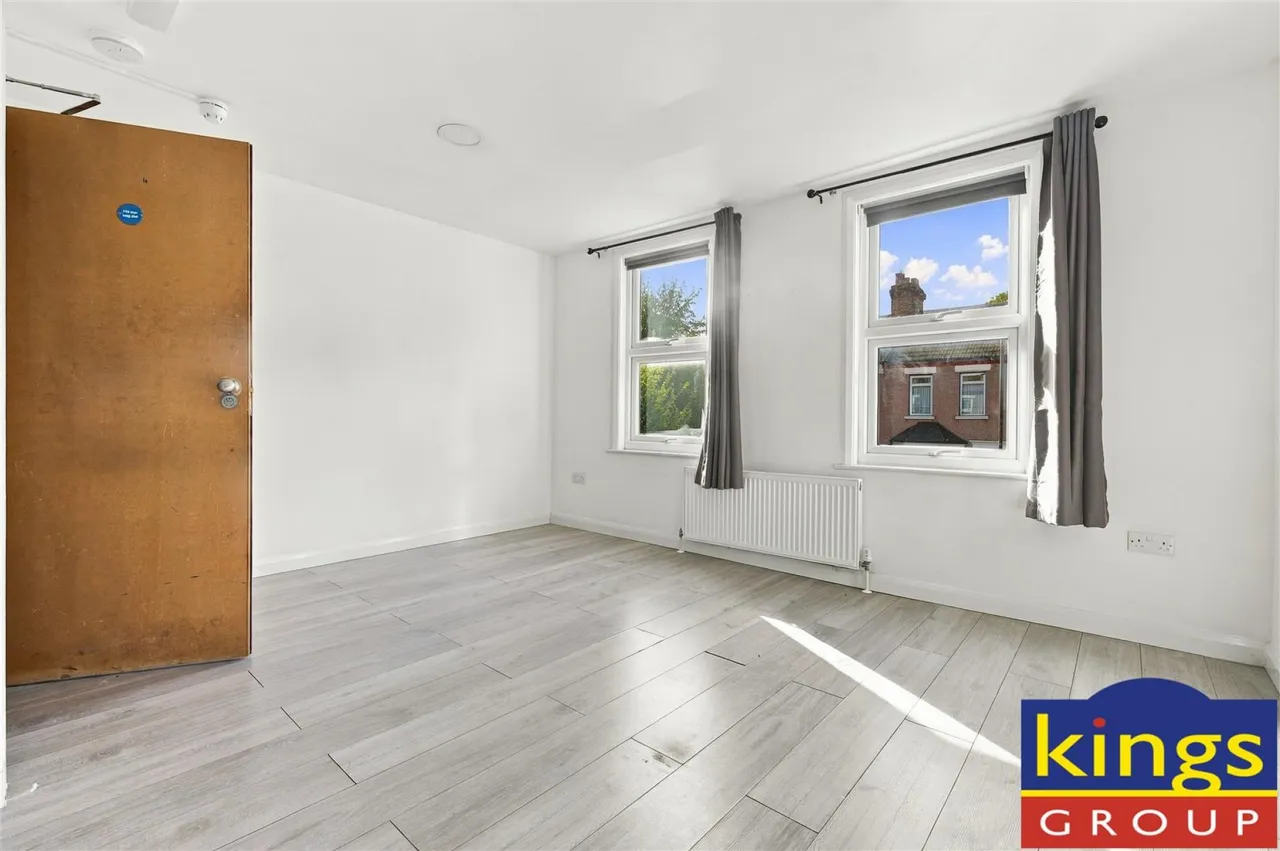Grosvenor Road, Edmonton, N9, photo 5