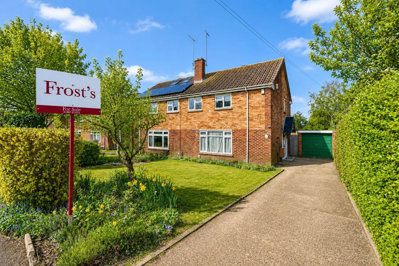 3 bed house for sale, Garrard Way, Wheathampstead, AL4