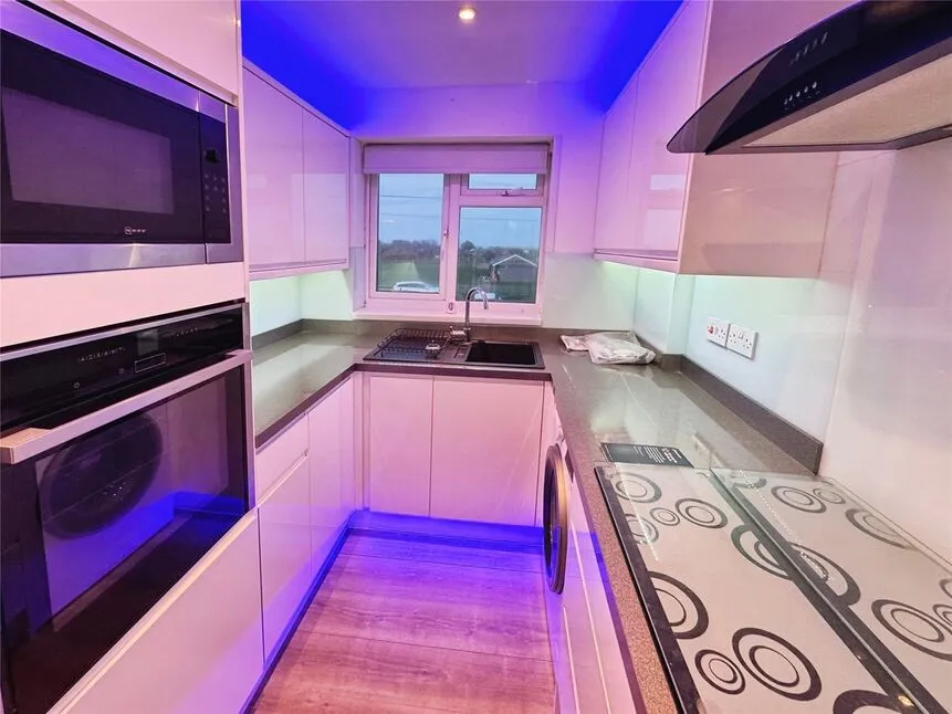 Dogs Hill Road, Winchelsea Beach, East Sussex, TN36, photo 5