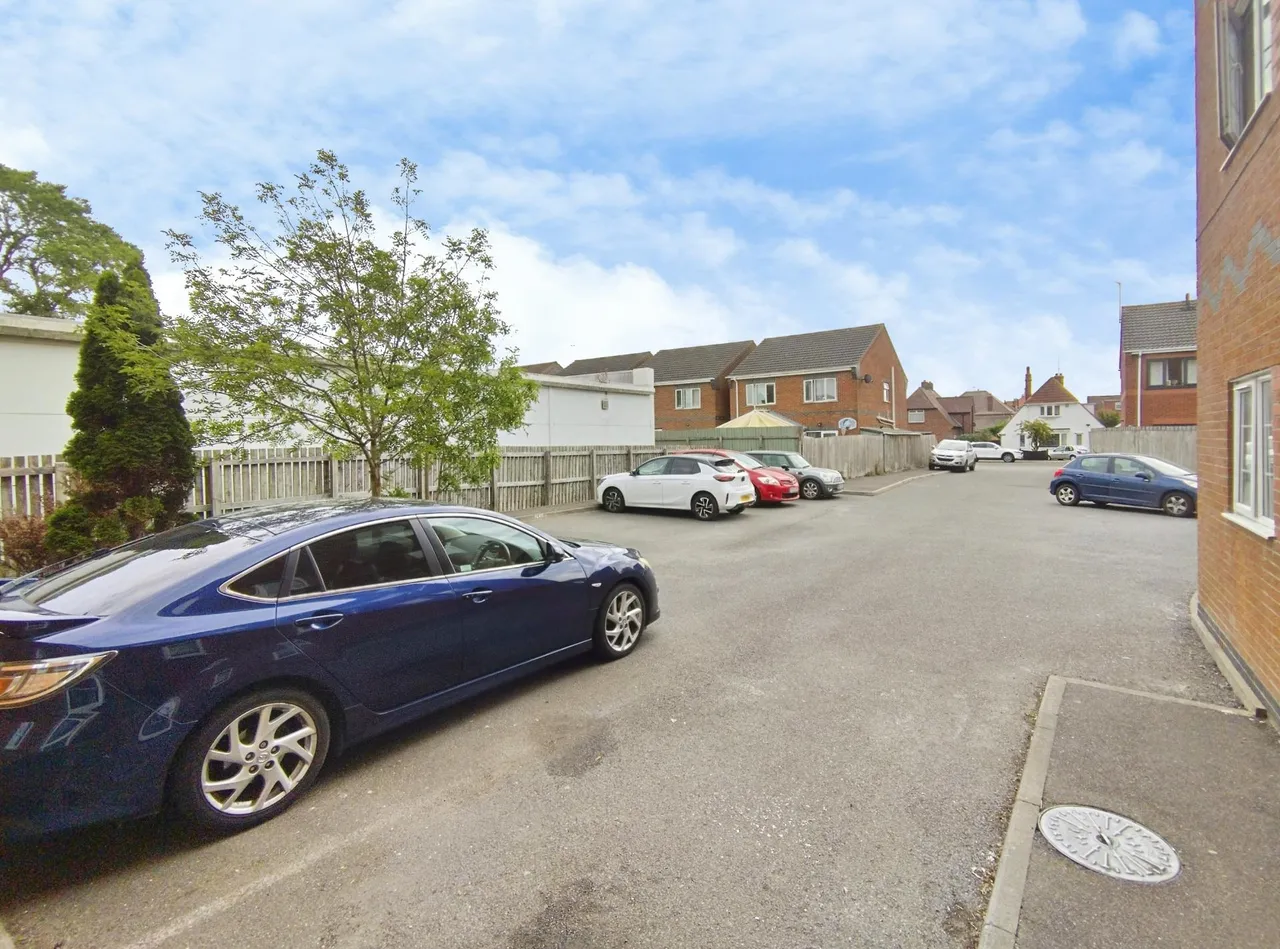 Manor Court, Roman Bank, PE25, photo 8