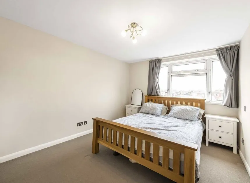 West Hall Road, Kew, TW9, photo 4