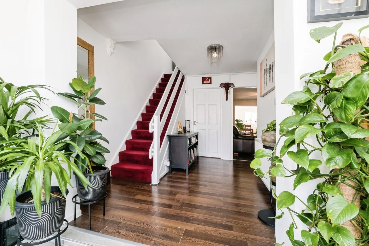 View Close, CHIGWELL, Essex, IG7, photo 2