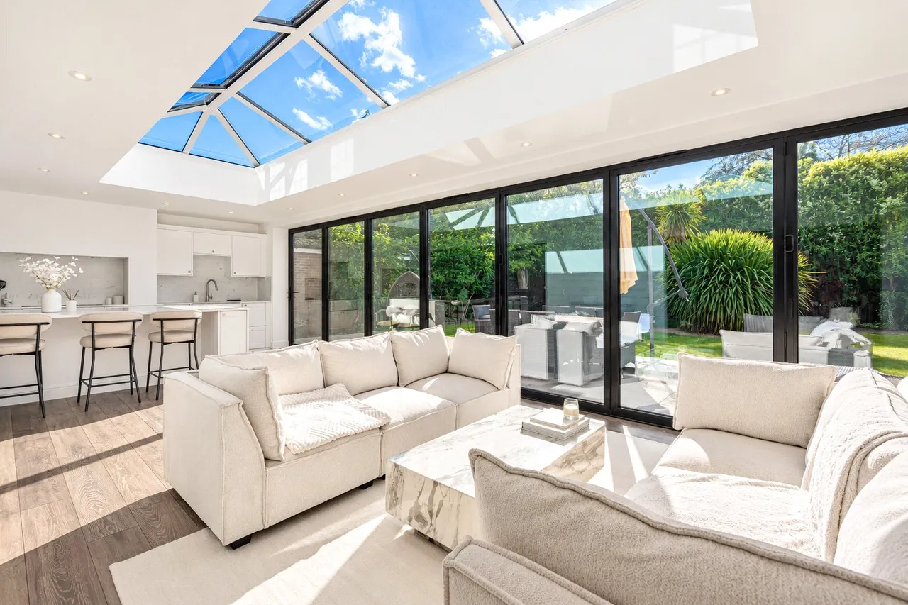 Sheldons Lane, Hook, RG27, photo 9