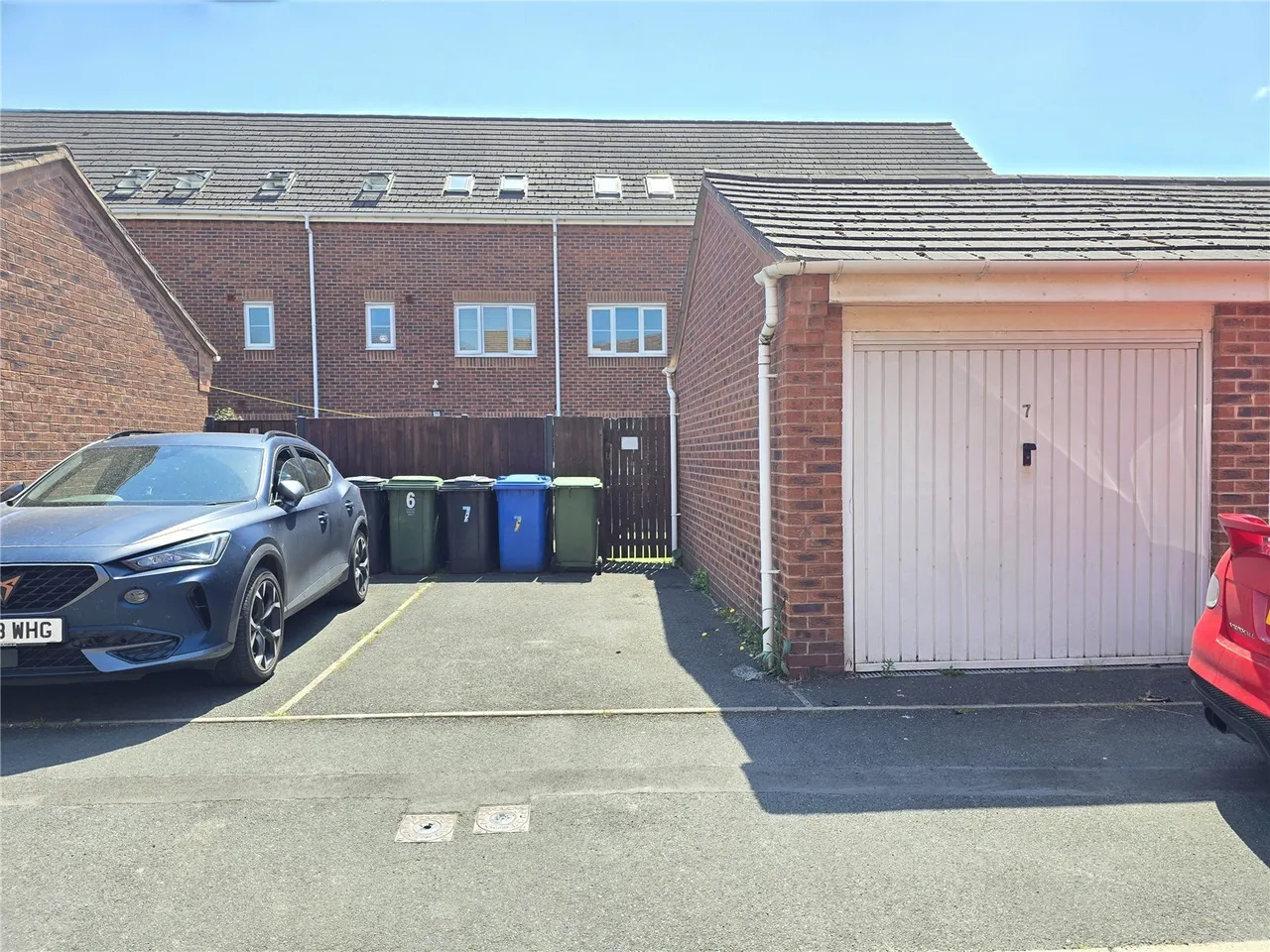 Tame Close, Wilnecote, Tamworth, Staffordshire, B77, photo 10