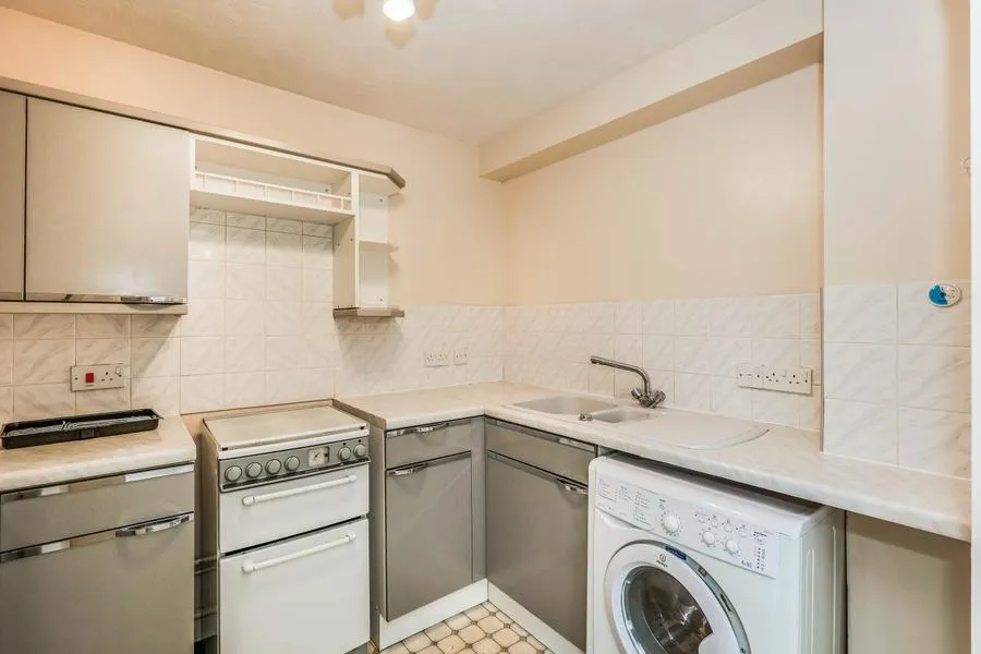 Clarence Road, Gosport, PO12, photo 7