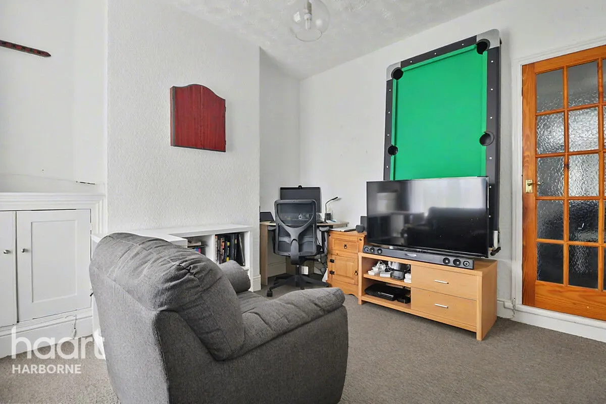 Hagley Road West, Oldbury, B68, photo 3