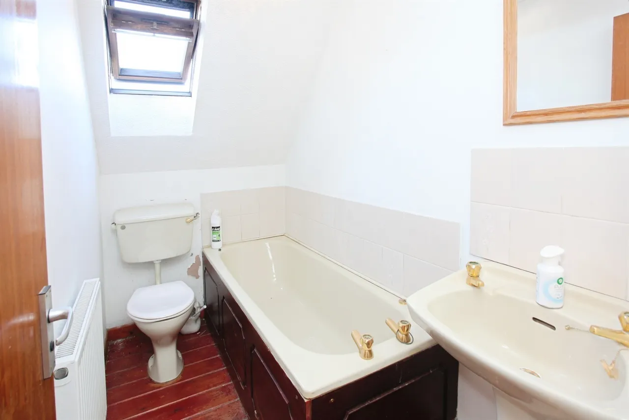 Heol Cwm Ifor Caerphilly, CF83, photo 16