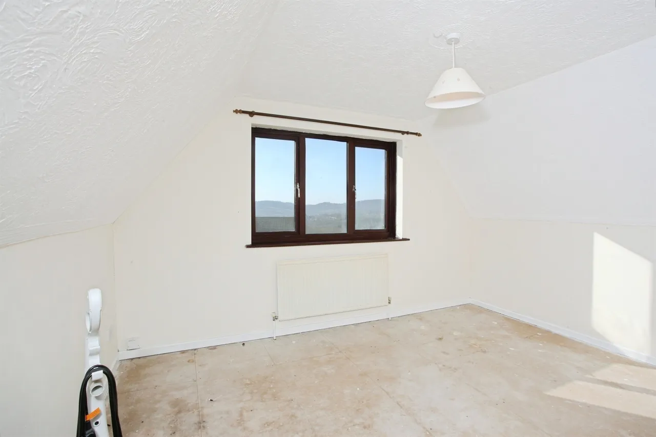 Heol Cwm Ifor Caerphilly, CF83, photo 8