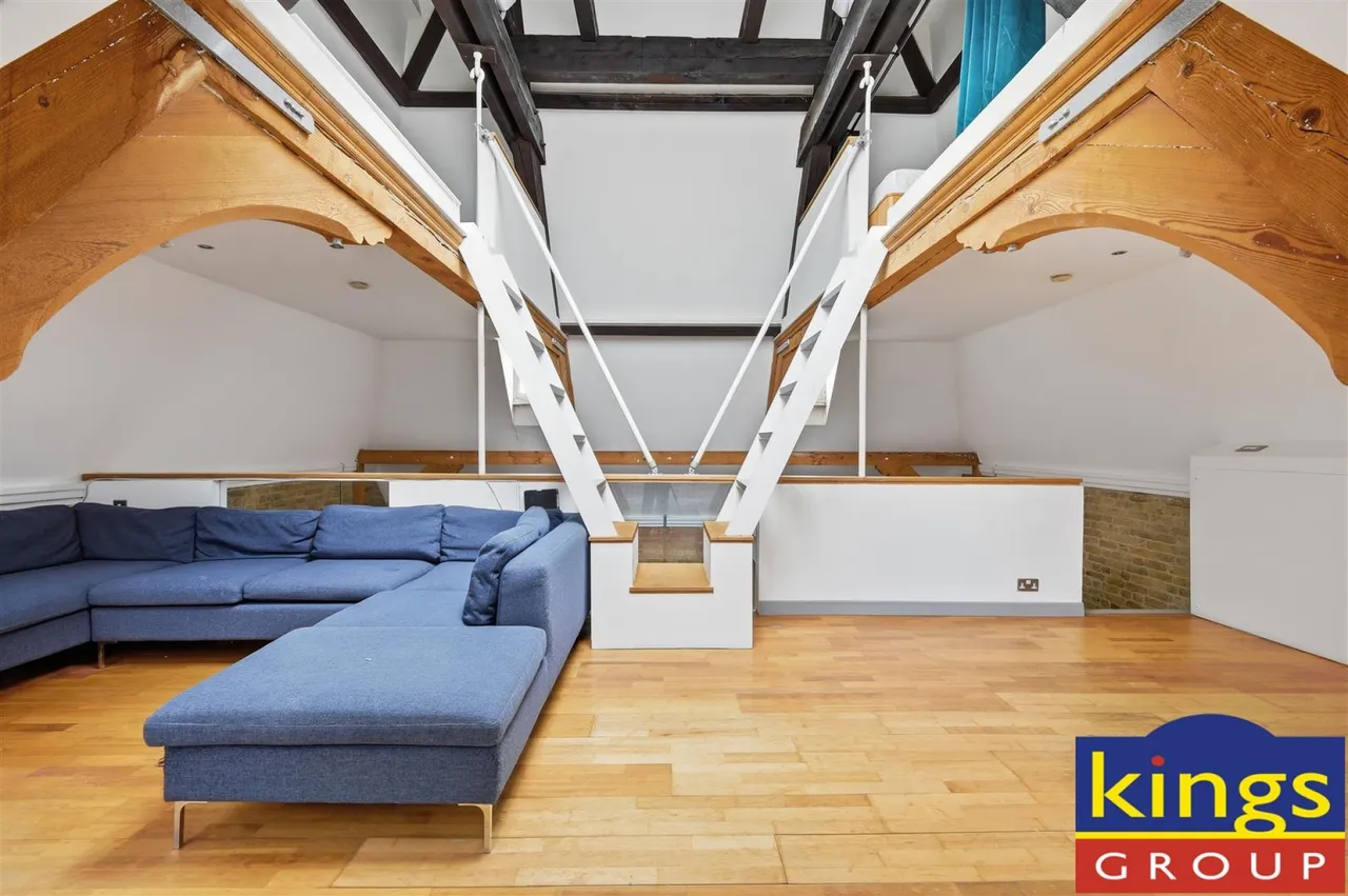 Lansdowne Drive, London, photo 14