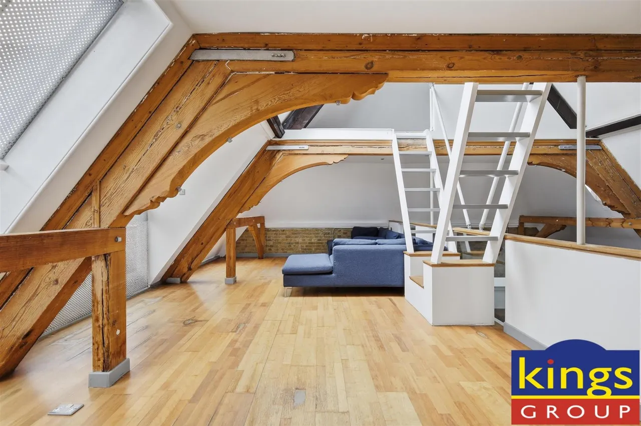 Lansdowne Drive, London, photo 13