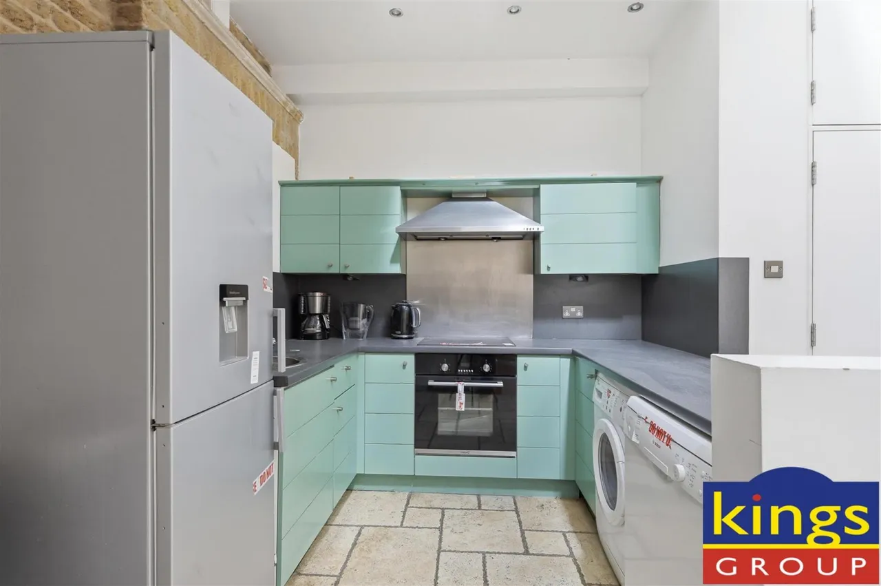 Lansdowne Drive, London, photo 6