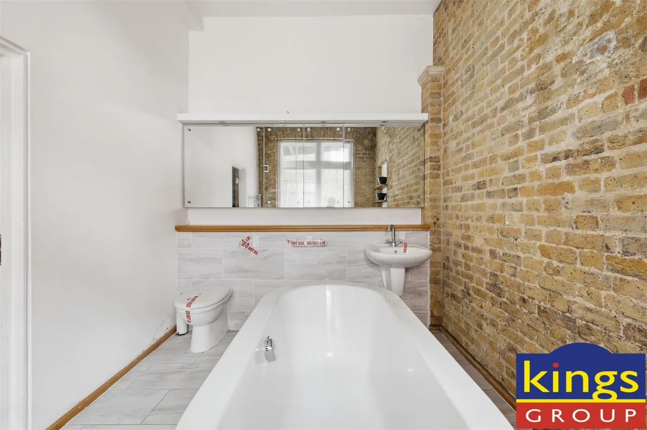 Lansdowne Drive, London, photo 10