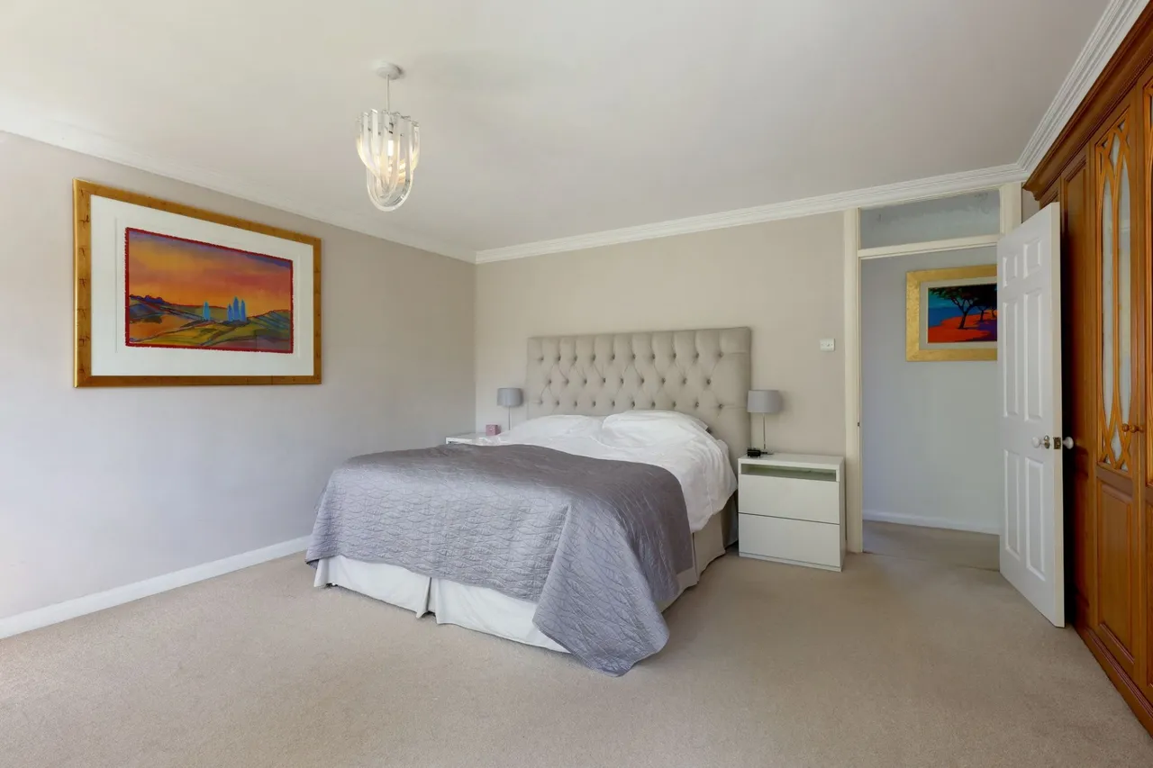 Woodside Avenue, Beaconsfield, HP9, photo 13