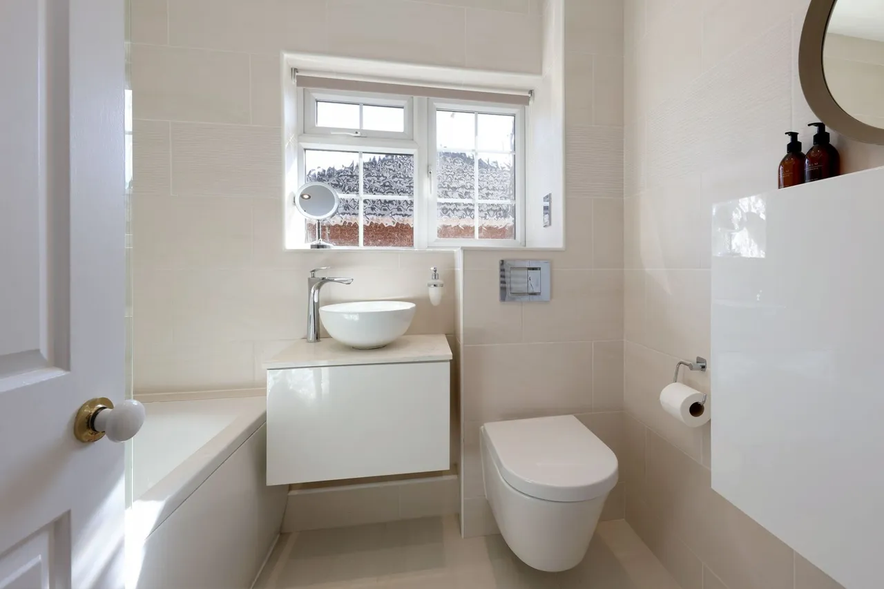 Woodside Avenue, Beaconsfield, HP9, photo 19