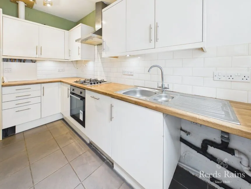 Trafalgar Terrace, Scarborough, YO12, photo 5