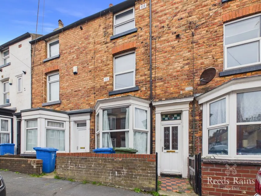 2 bed house for sale, Trafalgar Terrace, Scarborough, YO12