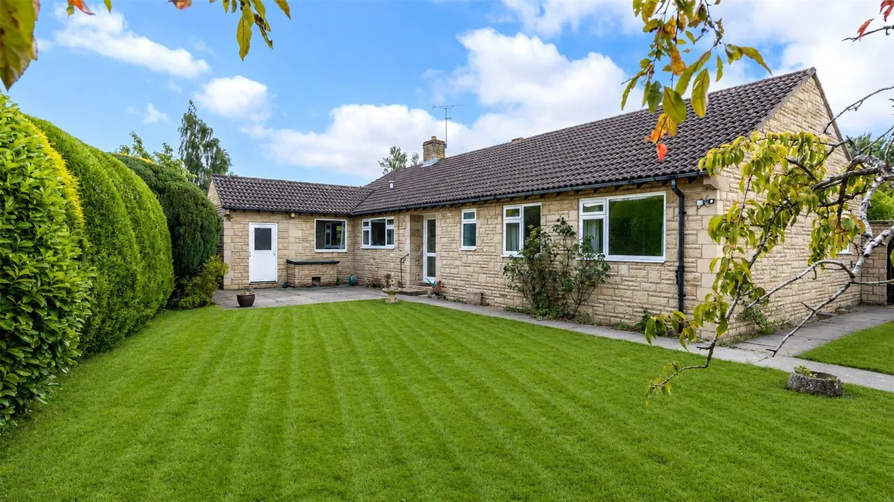 Greenhills Close, Charlton Kings, GL53, photo 19