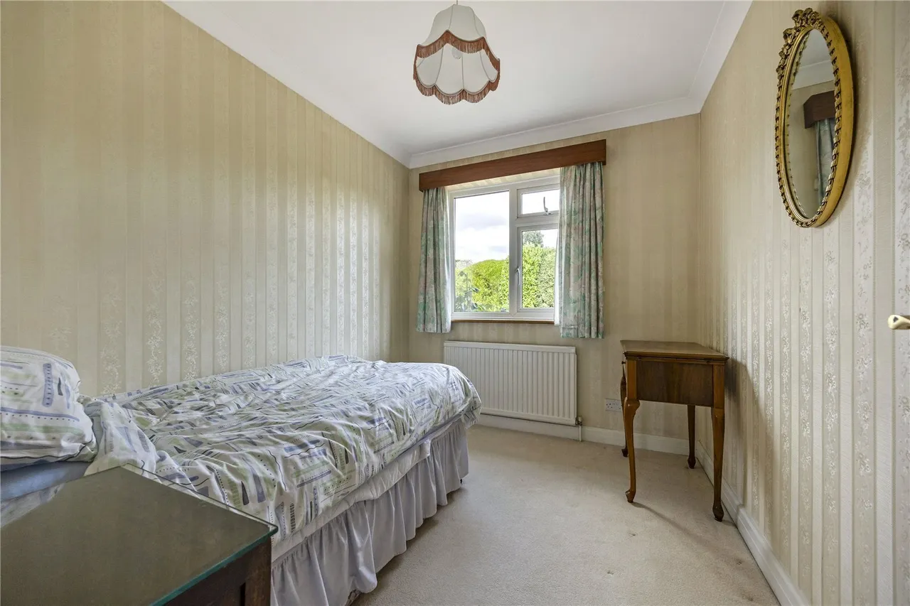 Greenhills Close, Charlton Kings, GL53, photo 14