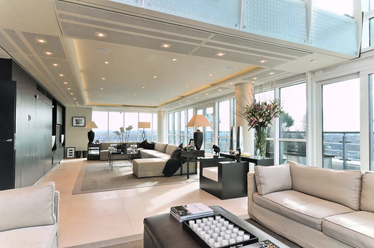 4 bed flat for sale, St George Wharf, Vauxhall, SW8