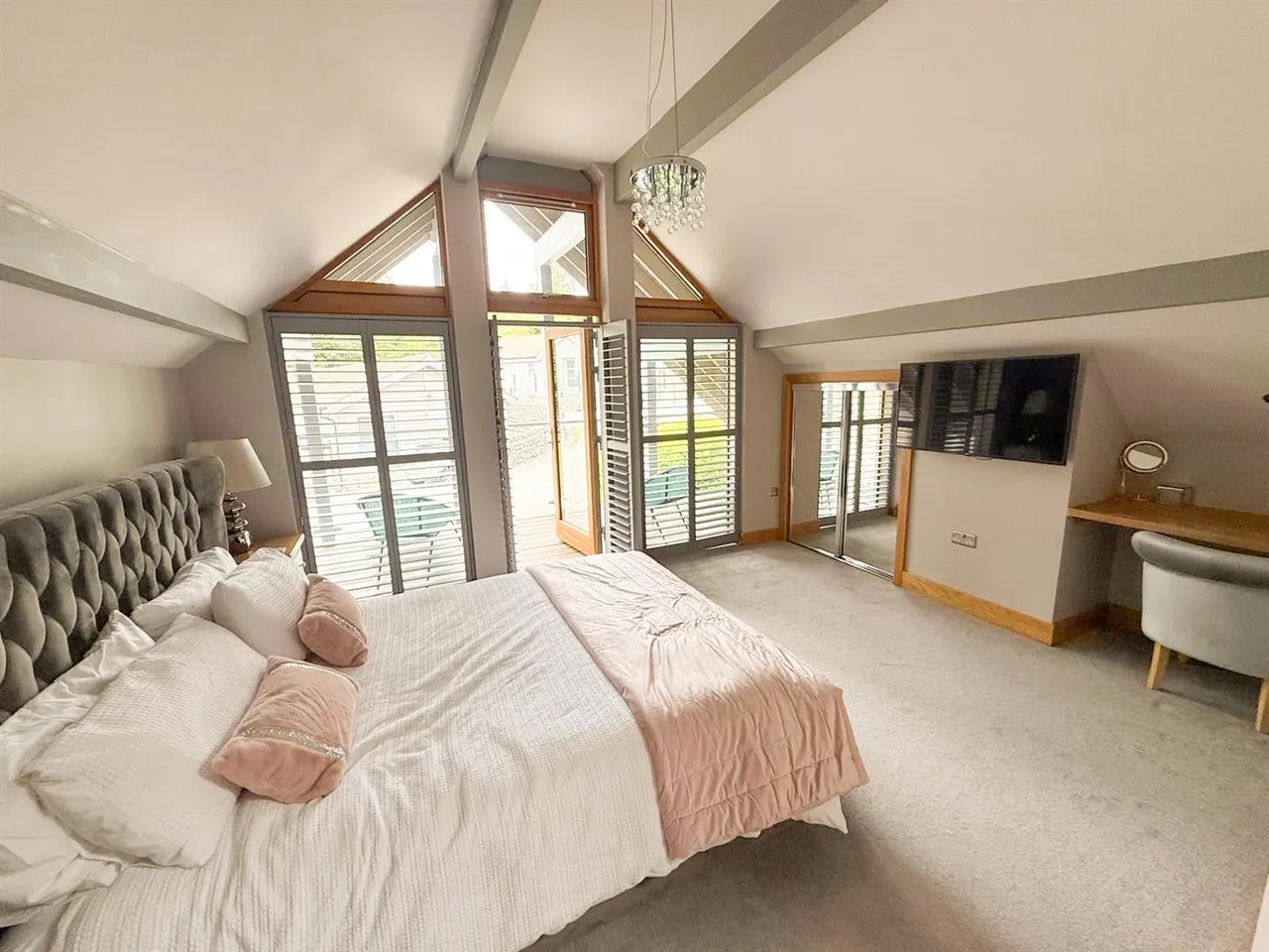 Brazengate, Long Ashes Park, Threshfield, BD23 5PN, photo 2