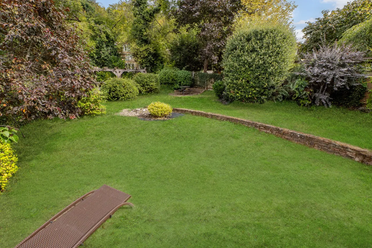 Ashley Road, Epsom, KT18, photo 21