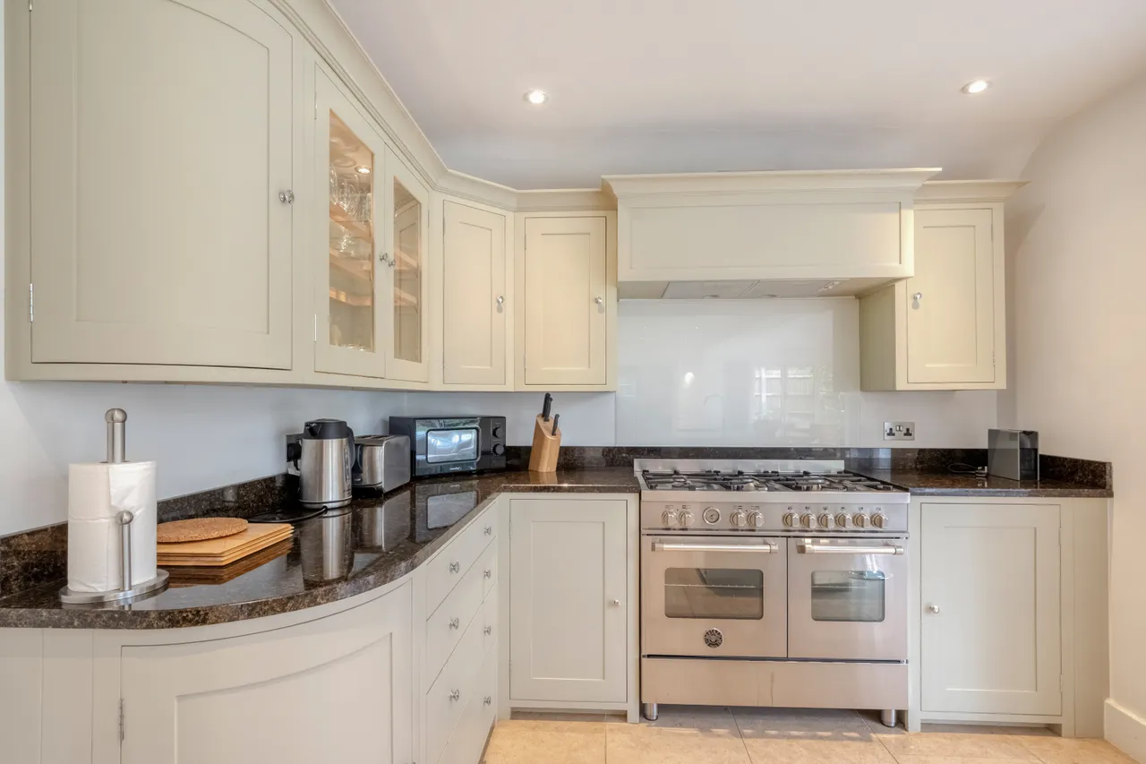 Ashley Road, Epsom, KT18, photo 11