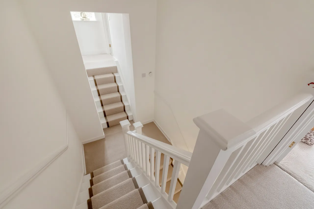 Ashley Road, Epsom, KT18, photo 18